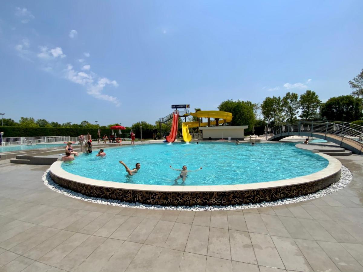 Volare Camp In Villaggio San Francesco Duna Verde Exterior foto